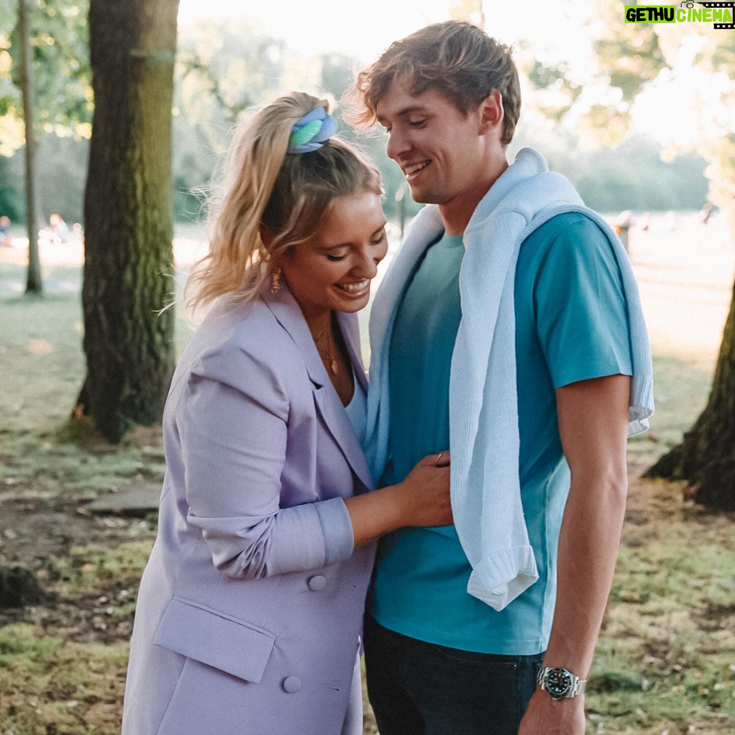 Ella Henderson - 10.5K Likes - To My Valentine… 💌 I’m so happy to have found my person 🙃 … May I forever dance through life with you & all its adventures 💃🏼 💍 👰🏼♀️🤵🏽… @jackrexburnell xx. Els
📸 by @freddieardley