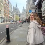 Ella Henderson Instagram - Recently 🌳🏛️👣✍🏼🎸🎶