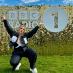 Ella Henderson Instagram - @bbcradio1 BIG WEEKEND 🙌 Thank you so much for showing me such an amazing time 💖 @natashabedingfield @rudimentaluk it was UNREAL performing alongside you. Thank you to my incredible team as always, and to everyone who watched or listened — your support always means the world 🙏 What a great way to kick off festival season E x x MD: @rossharrismusic Keys: @jamieaparker_ BV’s: @izzychaseuk @zazathevoice Glam: @krystaldawn_mua @jasongohhair