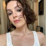 Ella Hunt Instagram - i think u should vote ;) x