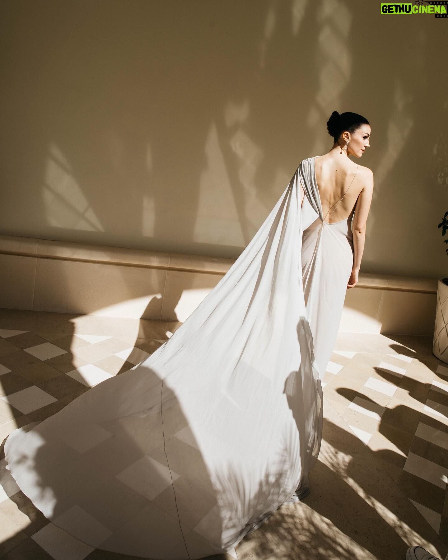 Ella Hunt Instagram - the moments before, in lovely light @festivaldecannes ✨ thank you @iona.wolff & @gregwilliamsphotography