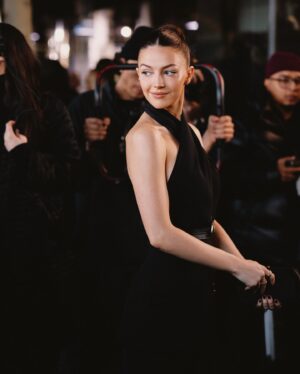 Ella Hunt Instagram - just a casual stride along the westside highway ;)

thank u for an absurdly glamorous morning @michaelkors 🖤

📸 @emiliomadrid 
@sarahslutsky (🧚🏼‍♀️)
@carolinadali 
@jacobrozenberg