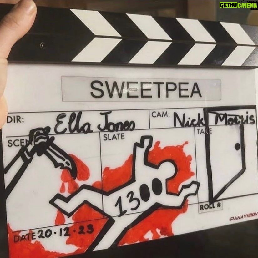 Ella Purnell Instagram - And that’s a wrap on Sweetpea Season 1!!! I can’t believe it 😭 The most incredible, hard working, kindest crew. The most badass and talented creators and cast. I’m feeling pretty heartbroken today that it’s over, but how lucky we are to have had this insane, magical experience. ❤️🔥 Thank you to everyone who put so much into this show, there are too many to tag but I hope you know how fucking fantastic you are and how much I love and appreciate you. I can’t wait for the world to see this thing!!!