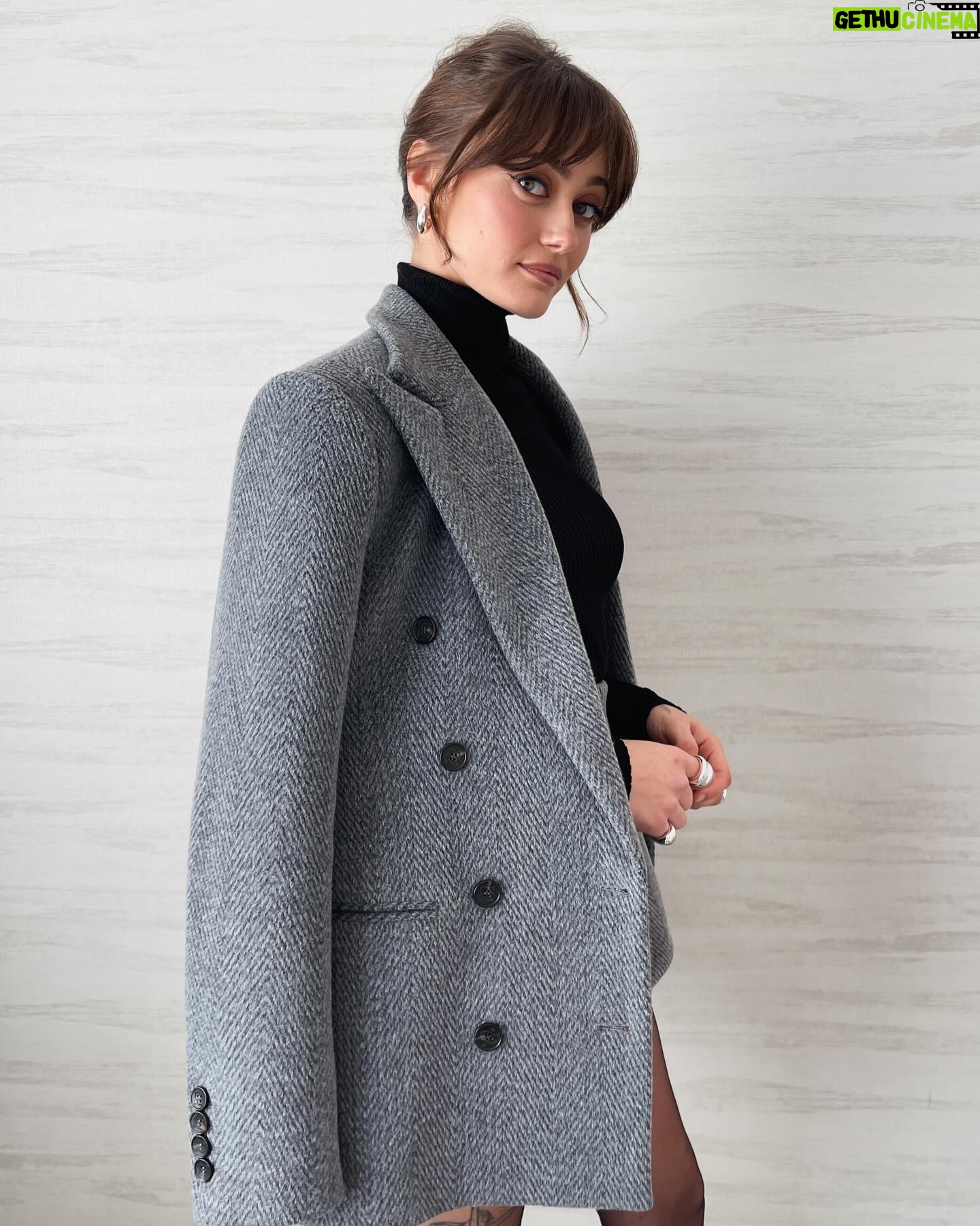 Ella Purnell Instagram - Another day talking about my new favourite show (spoiler it’s @falloutonprime), another glorious @hairbyjohnd x @katesynnottmakeup x @sophielopez collab