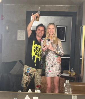 Elle Evans Instagram - @muse rocked the big apple last night! Hope you enjoyed the show 🤘