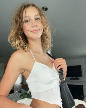 Elle Graham Instagram - Let’s go Pirates🏴‍☠️