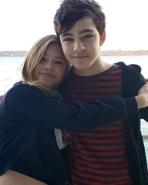 Elle McKinnon Instagram - We can barely be serious long enough to take a picture! I have missed this guy so much❤ #family #wonder #wonderthemovie #bts #reunion #somethingsneverchange
