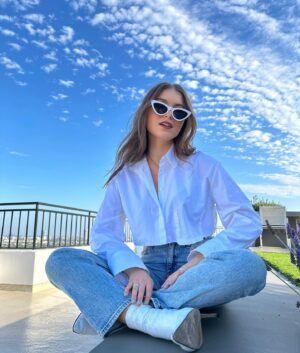 Elle Winter Instagram - cloud coordination ☁️🩵