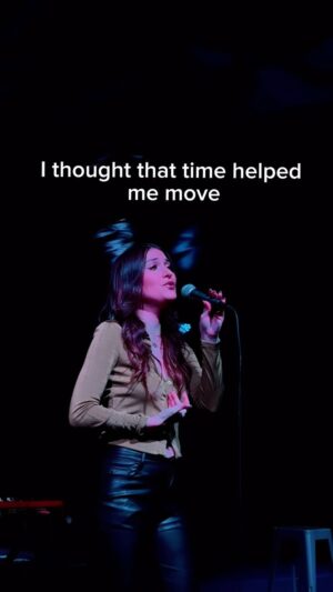 Elle Winter Instagram - If you also think the saying “time heals all” needs to be retired, this song is for you. And you’re also most likely a fellow taurus 🫶🏻🤷🏼‍♀️

#reels #explore #discover #newmusic  #music #singer #singersongwriter #pop #popmusic #originalsong #originalmusic #relatable #emotional #powerful #viral #pov #heartbreak #breakup #ex #time #love #taylorswift #songwriter #taurus #singersofinstagram