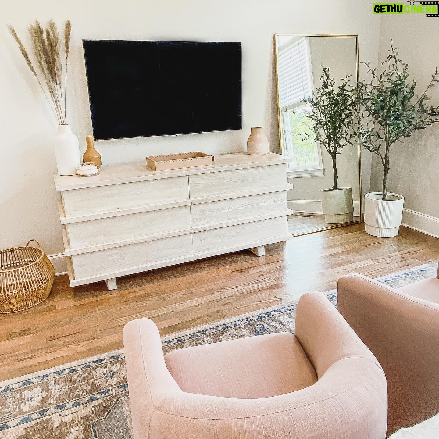 Elle Fowler Instagram - My next TV will be a frame TV or something similar (the kind that looks like artwork when turned off!) - our bedroom is starting to look dreamy nevertheless!