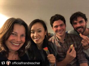 Ellen Wong Instagram - Happy Rosh Hashanah! Shana Tova to you and yours! May your year be as sweet as our apples dipped in honey. ✨🍎🍯
#Repost @officialfrandrescher 
・・・
Cast of #christmassetup  on @lifetimetv dinner party at Chez Fran’s! ❤️🙏🏽✌🏼