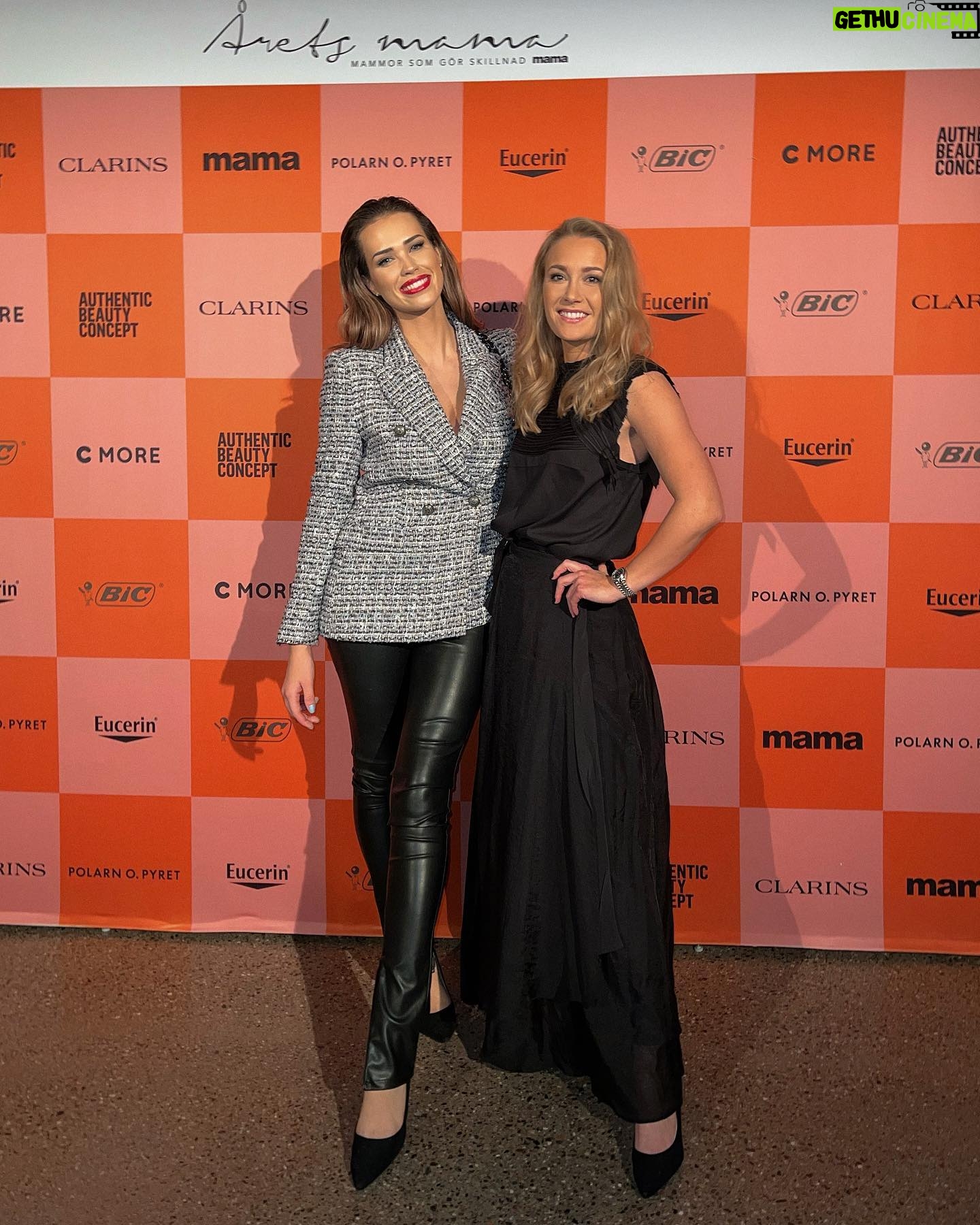 Ellen Bergström Instagram - Ikväll stundar det gala ❤️ Mamagalan 😍 @isabellajedler @mama.nu