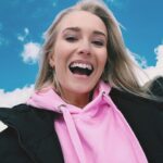 Ellen Bergström Instagram – Längesedan jag uppdaterade 🙈 Hoppas ni alla mår bra ❤️ Jag har fullt upp med att renovera sommarstuga jag, att skapa och bygga är det ROLIGASTE jag vet!! Men det tar mycket längre tid än vad jag tänker i huvudet…. 😅