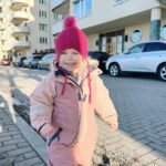 Ellen Bergström Instagram - Lite bilder från senaste veckan, det har varit stök, stress, gullegull och gråt. Typ så 😅 Imorgon åker jag till Göteborg för att göra kostymprov inför filminspelningen som börjar nästa vecka 💜 Efter kostymprovet tuffar jag vidare till ett spa, Åhus Seaside. Ladda batterierna, läsa manus och umgås med fina vänner, det ser jag fram emot 🥰