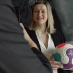 Ellen White Instagram - 🏴󠁧󠁢󠁥󠁮󠁧󠁿 Ellen White scored on her England debut #OnThisDay 13 years ago 😍 🎁⚽️ 𝐖𝐈𝐍 a #WEURO2022 ball signed by the Lionesses’ all-time top scorer! Here’s how to enter: ⭐️ Follow @weuro ⭐️ Tag two friends in this post ⭐️ Comment who the opposition was that day Closing date: 11:00 CET on 1 April 2023❗️