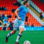 Ellen White Instagram – 💙 #mancity 🤓