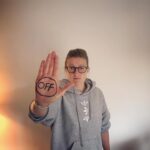 Ellen White Instagram – Tomorrow Saturday 5th September I am coming OFF social media in support of #digitaldetoxday and @iamwholeuk campaign #mentalhealthmatters 💛🧡