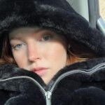 Ellie Bamber Instagram - Your fave wondering gnome returns…