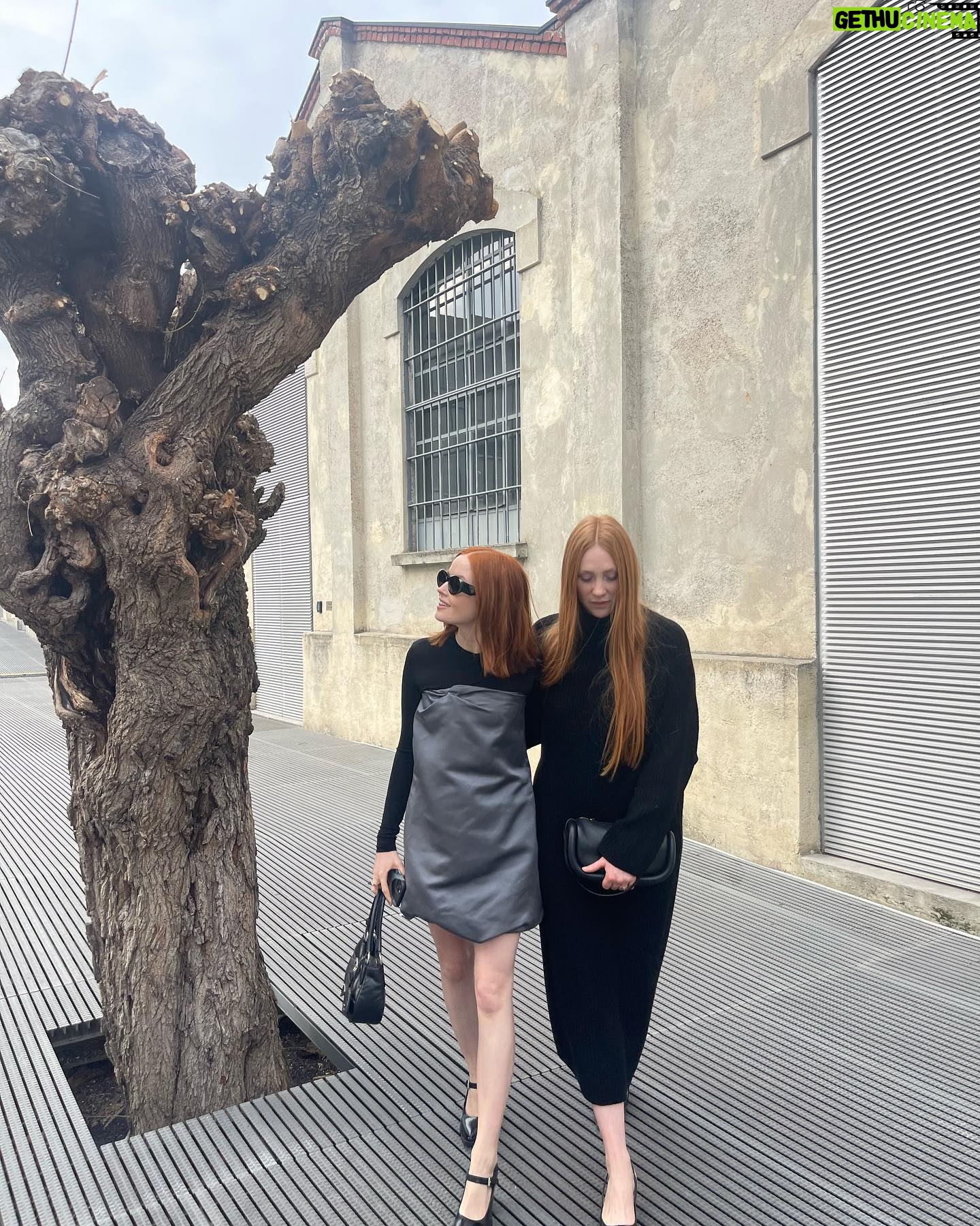Ellie Bamber Instagram - @prada FW23 what a delight 🖤 thank you Prada family and Raf for having me 🤍