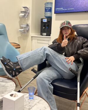 Ellie Bamber Instagram - new boot 🩼
