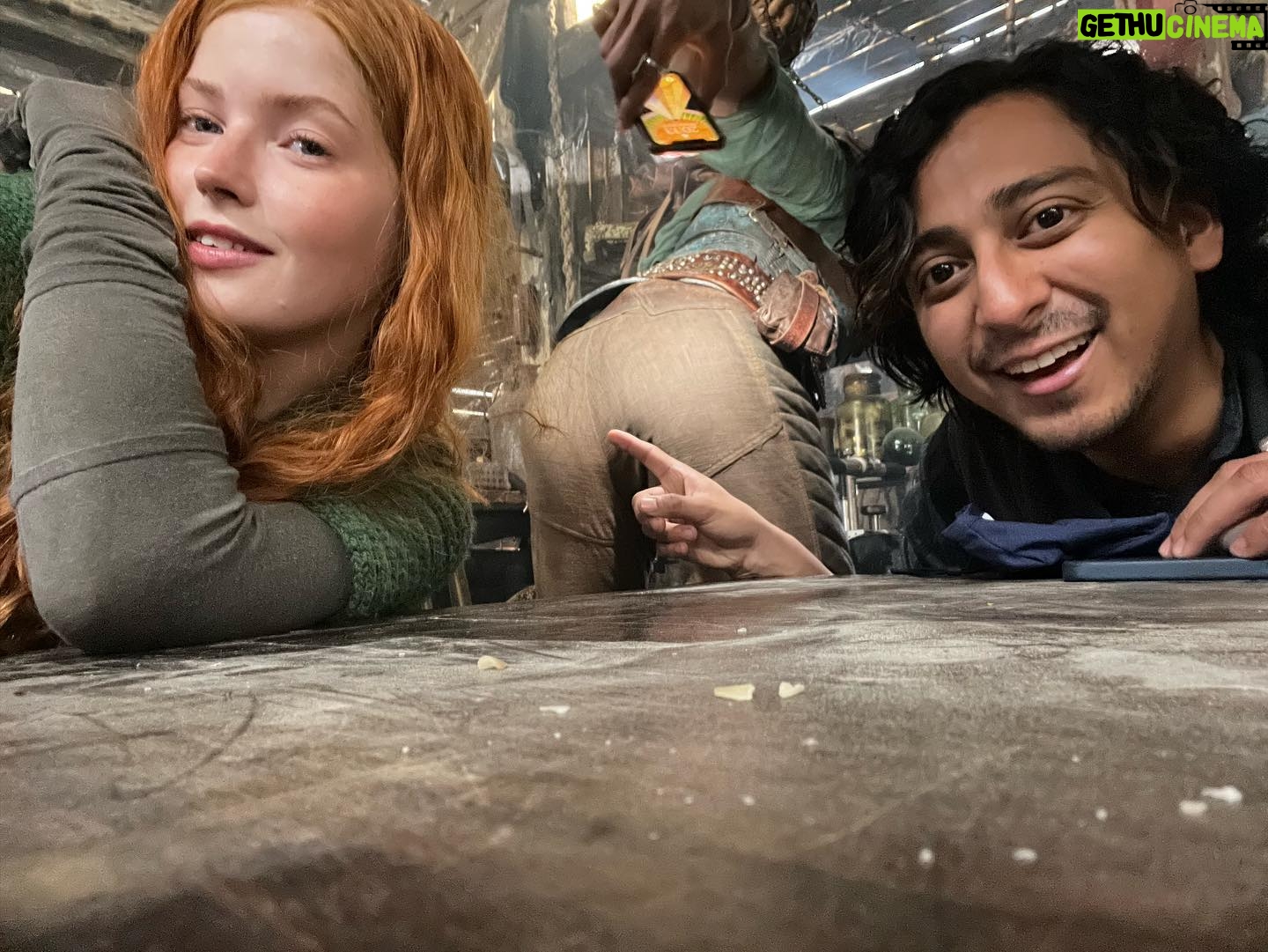 Ellie Bamber Instagram - 🧙🏻♀️🧙🏻♂️ 2. @poppyclouter is the true magician 💚 3. first time trying uber pool option 7. taking reservations for my pop up restaurant 8. Amars squats have been paying off 10. tik tok trio caught in the act ?!