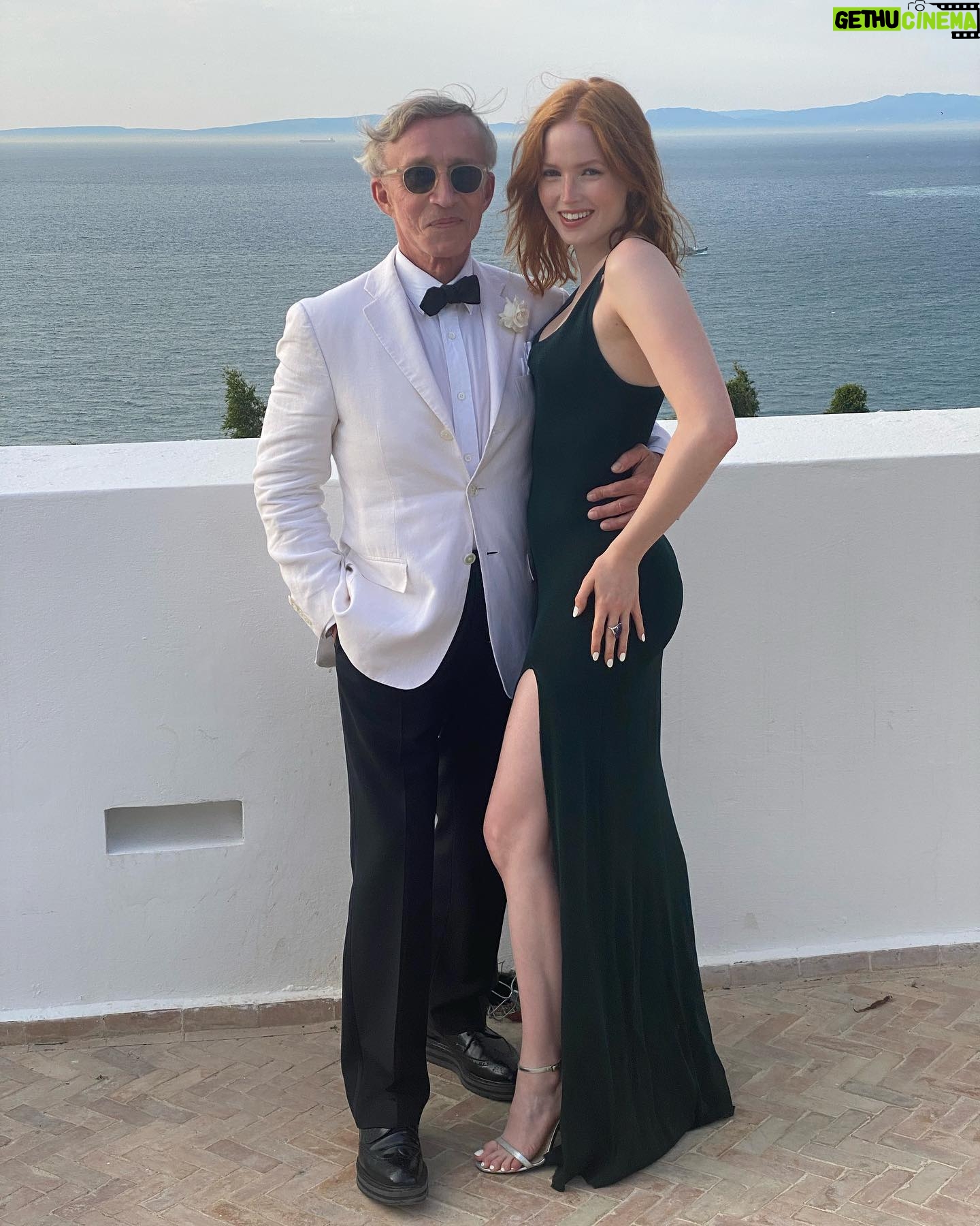 Ellie Bamber Instagram - a magical weekend in paradise thanks to my darling friend @jasperconran miss you already 💚 @villamabrouka