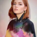 Ellie Bamber Instagram - splash 💐
