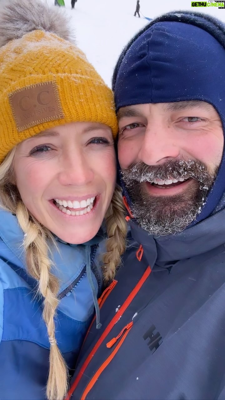 Ellie Holcomb Instagram - When your state of the union (yearly vision and re-visioning marriage trip) in Miami gets cut short by SNOW STORMS in Nashville! I love to be with you everywhere @drewholcombmusic , on the beach and on the “slopes” (aka …the hills of our public neighborhood golf course )! What a special day with our family and some neighborhood friends . Hope y’all stay warm and safe !