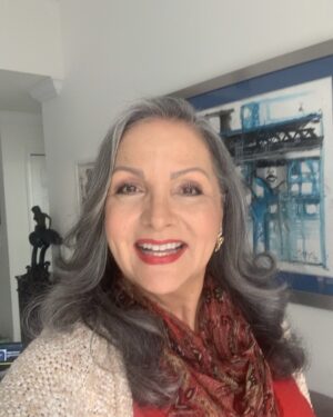 Elluz Peraza Instagram - Buenos días. Cada día debemos comenzar con una sonrisa, agradeciendo a Dios todas Sus bendiciones. Sé feliz y gentil.