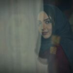 Elmira Dehghani Instagram – اسمای قوی من❤️
من چه می دانستم،کاین گریزت ز چه روست؟
باغ بانی که شکست بی صدا،مردانه
عکس از @farnazazizii 🙏🏻🌹