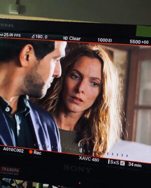 Élodie Varlet Instagram - Lundi. J4 .
Régalade avec le partner @samy_gharbi 
@adrenaline_prod 
@francetelevisions 
@agence.vdl 
#lesecretdelagrotte