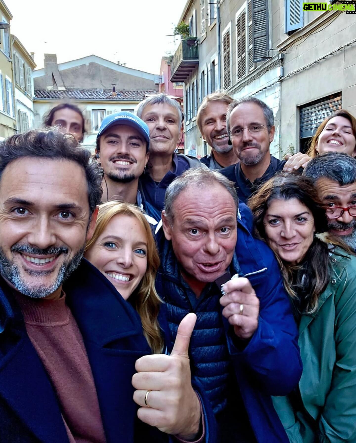 Élodie Varlet - 4K Likes - Retour en images sur le redémarrage de @pblvofficiel !
J-1 pour la diffusion sur @tf1 ! C’est fou. Juste fou. 🔥🔥🔥
Ma chère Estelle revient le temps d’une arche. J’espère que vous aurez autant de plaisir à la découvrir que j’ai eu à la tourner. 🤗
🙏Merci merci merciiiiii à mes partners géniaux, à nos réalisateurs bienveillants, à nos prods et à @newen_studios d’y avoir toujours cru, à tous les techniciens et surtout à vous sans qui tout cela n’aurait jamais été possible !
Bon come back …
Et … Belle année 2024 ✨💫💫
❤️
#pblv #pblvofficiel #tf1 #demain #fou #comeback