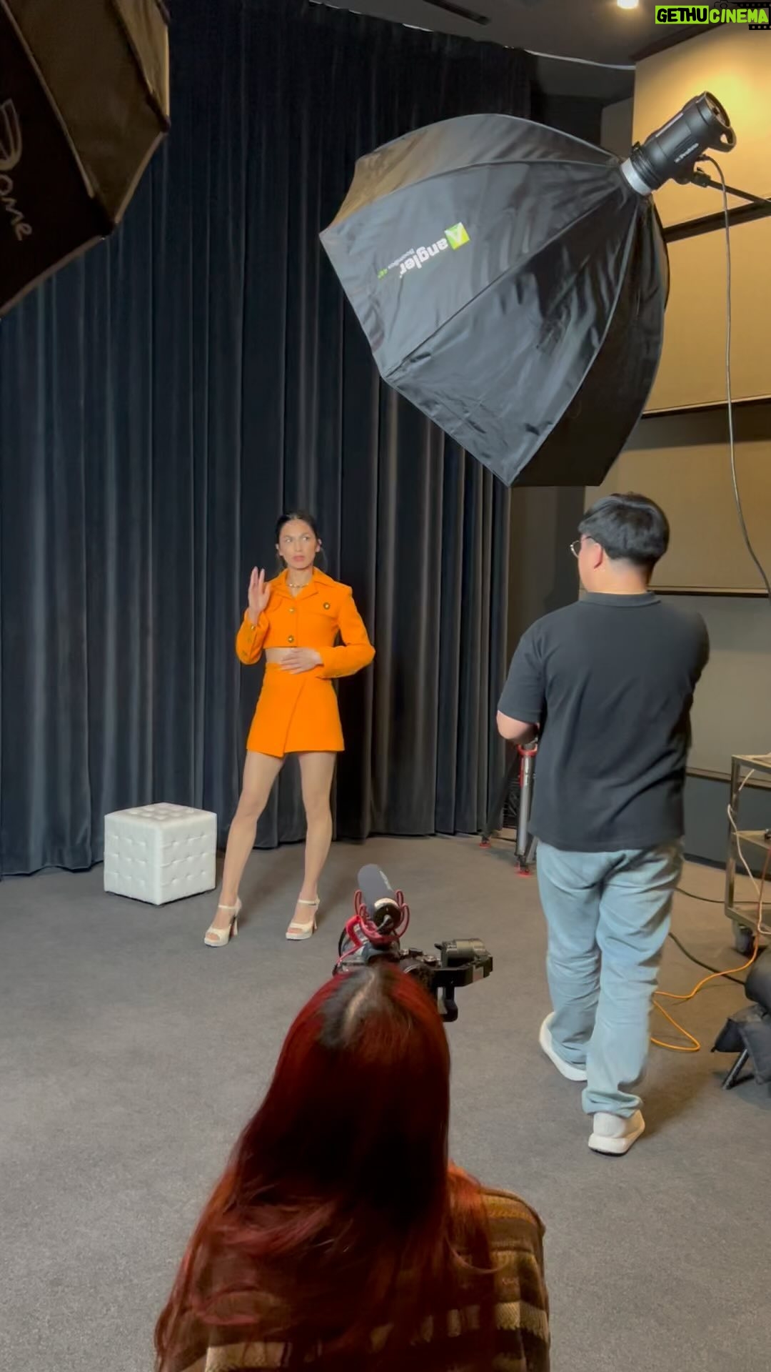 Elodie Yung Instagram - Thanks @character.media for the fun photoshoot & itw! 🍊 🍊🍊🍊 @cleaningladyfox @hulu @hbomaxes @foxtv
