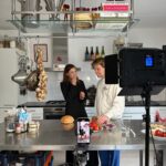 Eloise van Oranje Instagram - genieten van de laatste paar dagen in amsterdam en den haag 🫶 1. leuke fotoshoot met @boeppink 2. heerlijk buiten aan scriptie 3. hot girl walks 4. hair refreshment van de BESTE @mariaalonso_hairandmakeup 5. surprise party gevierd 🥹 ik had niks door 6. veel good bye dates 7. leuke dingetjes in ams doen 8. zo gek om mijn kamer weer leeg te zien okee dat was het, happy easter en byeee
