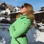 Eloise van Oranje Instagram - de eerste helft van januari is nu al eventvol geweest. van en geweldige ski trip met de leukste groep tot het begin van nieuwe avonturen zoals stage en @mylimalimaco… ik krijg er zo veel energie van. ik ben blij om mijn passie en liefde voor duurzaamheid in te zetten binnen bedrijven en zo een beetje verschil te kunnen maken 🫶 ik ben ook dankbaar dat jullie me allemaal in deze avonturen volgen en ik kan niet wachten op alles van 2024!! good things coming 🤍