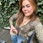 Eloise van Oranje Instagram - what the FLIP - ik ben zo dankbaar om hier te zijn 🌟🌟🌟