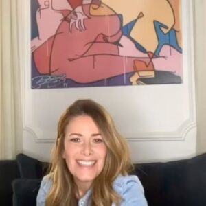 Elsa Fayer Instagram - Découverte de ma box envoyée par @lookiero_fr ✨, et toutes les explications de ce nouveau concept de personal shopping en ligne trop sympa.
Je vous explique tout en vidéo !
Et vous,  quelle est votre tenue préférée ? 
Avec le Code promo ➡️ ElsaLK vous aurez les frais de Styling gratuits et un cadeau surprise 😉🎁👗 
A vous de jouer les filles ! 
#unstyleavotreimage 
#bonplan #mode #women #partage #fashion