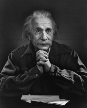 Elsa Punset Instagram - “Hay solo dos formas de vivir la vida. Una es como si todo fuese un milagro. Otra es como si nada fuese un milagro.” Albert Einstein #optimismointeligente #vitalidad #esperanza