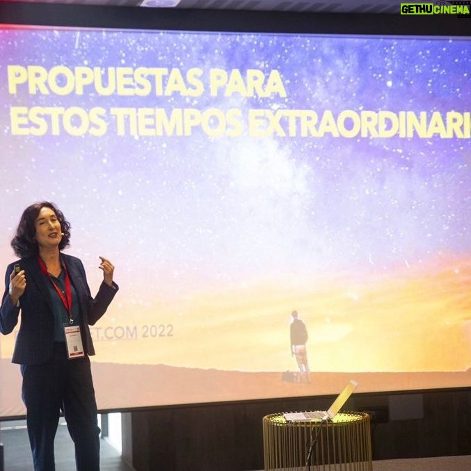 Elsa Punset - 1.3K Likes - Gracias por dejarme sumarme a vuestra alegría y entusiasmo! Jornadas de la Cruz Roja en Granada. Noviembre 2022.
#elsapunset #inteligenciaemocional #conferencia #cruzroja #encuentros