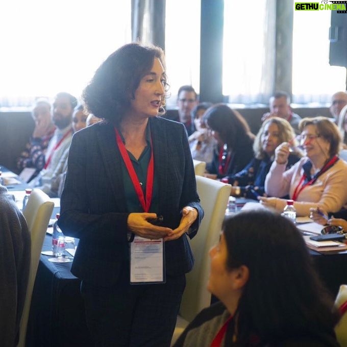 Elsa Punset - 1.3K Likes - Gracias por dejarme sumarme a vuestra alegría y entusiasmo! Jornadas de la Cruz Roja en Granada. Noviembre 2022.
#elsapunset #inteligenciaemocional #conferencia #cruzroja #encuentros