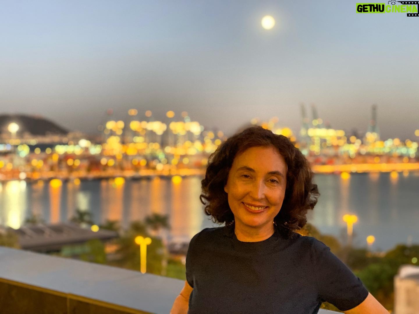 Elsa Punset - 1.5K Likes - Gracias Algeciras por esa acogida tan cálida! 👍😘 #algeciras #ayuntamientoalgeciras #andalucia #inteligenciaemocional #verano2022 #elsapunset