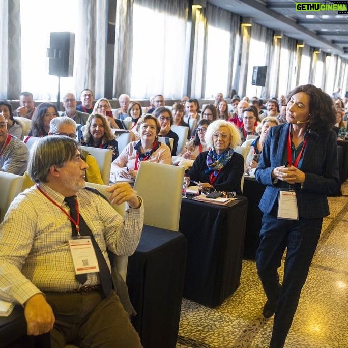 Elsa Punset - 1.3K Likes - Gracias por dejarme sumarme a vuestra alegría y entusiasmo! Jornadas de la Cruz Roja en Granada. Noviembre 2022.
#elsapunset #inteligenciaemocional #conferencia #cruzroja #encuentros