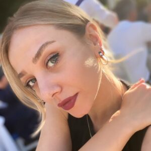 Elvan Dişli Instagram - ☀️☀️☀️