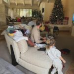 Elysia Rotaru Instagram – #tistheseason for Christmas markets, catching up on loads of laundry, baking, organizing gemstones, family and friends, good ol’festive fun and a hole in one. ⛳️ 
#christmasinthedesert🎄🌵