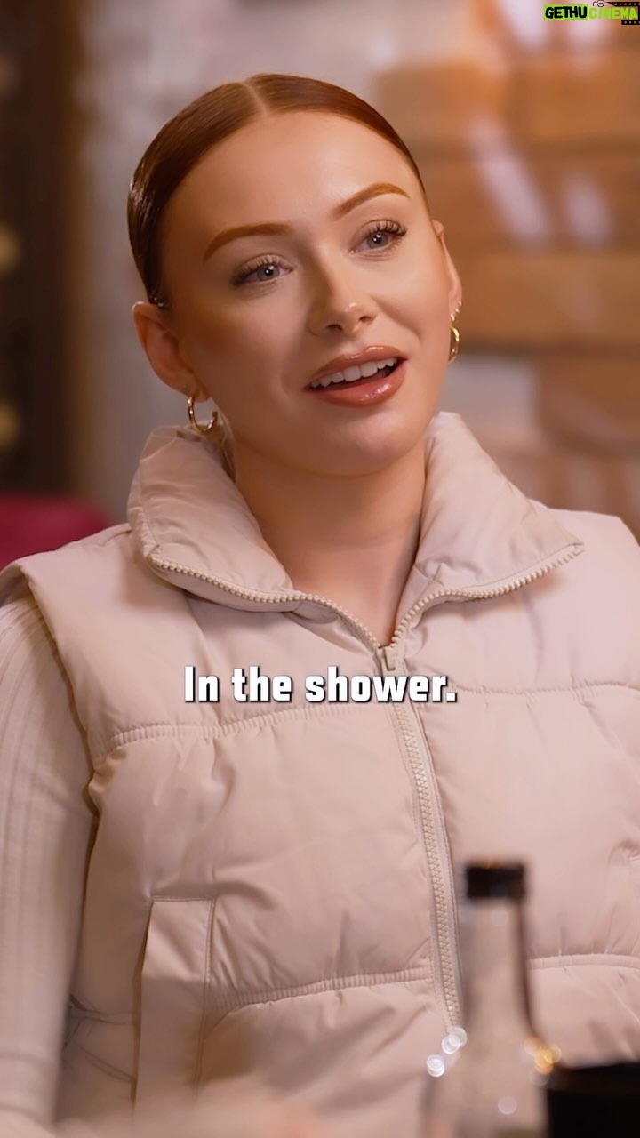 Elz The Witch Instagram - i have a new show with @ufceurope 🤩👏🏼!! for episode 1 i took Michael Venom Page out in London on his day off to talk food, family, music and then a game of EA Sports UFC 🥊 you can watch the full episode on the UFC’s YouTube channel 🤯