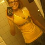 Elz The Witch Instagram - loved a mirror photo since 2011 🤳🏽➡️