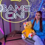 Elz The Witch Instagram - BBC’s Children in Need: Game On 🎮🎥👌🏻 super happy to have been a part of this show, for such a great cause ❤️ @bbccin