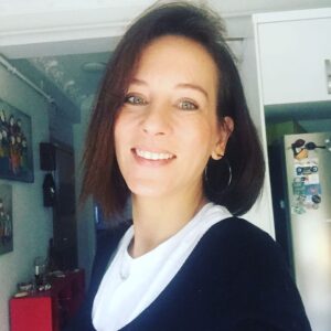 Emel Çölgeçen Instagram - Gülümse:) #tgif #gunaydin