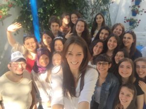 Emel Çölgeçen Instagram - En tatlı, en sevgili  #tbt gelsin o zaman... Canlar ve ben :)