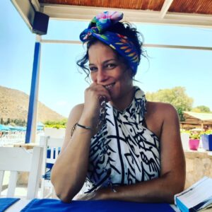 Emel Çölgeçen Instagram - Yaza merhaba demenin mutluluğu ☀️ #summervibes